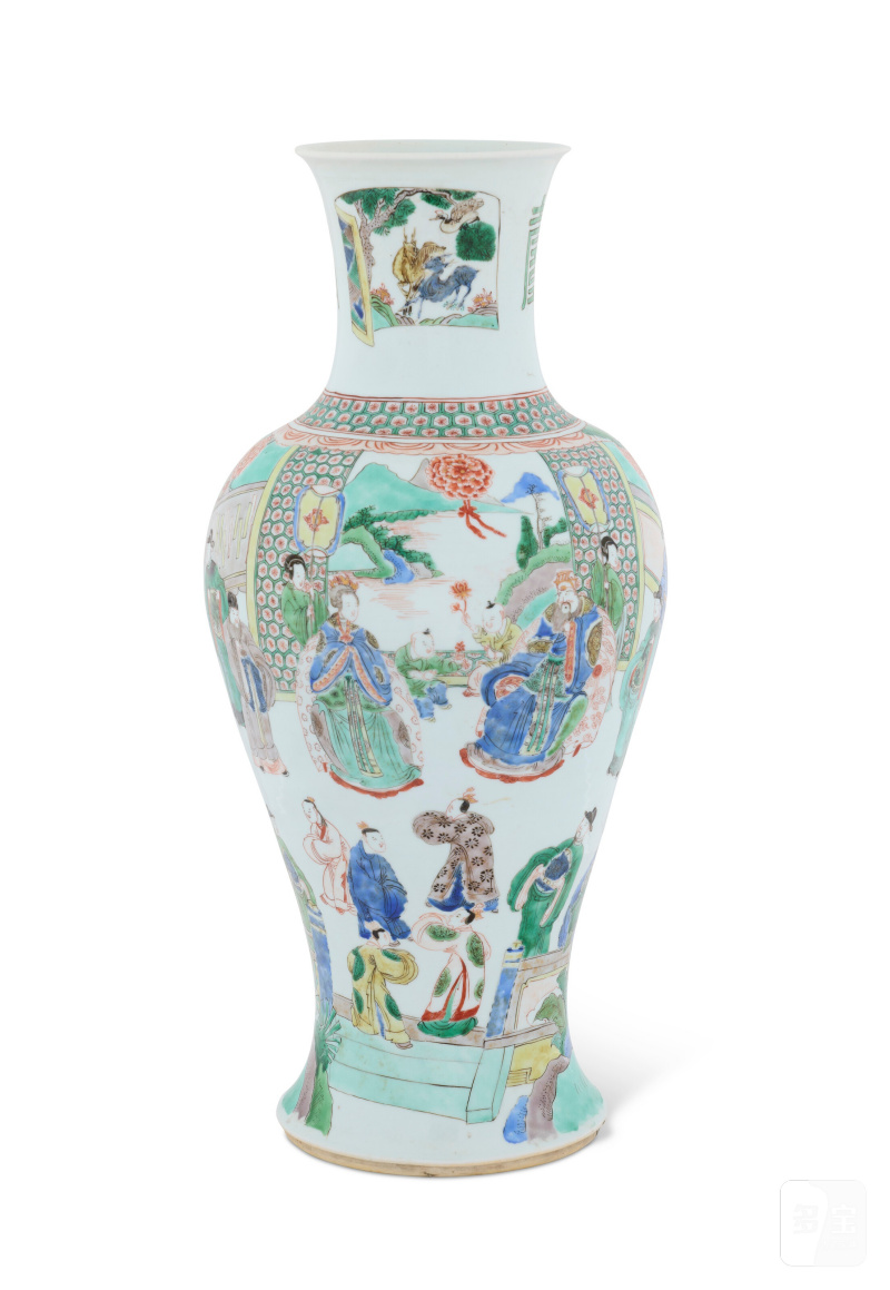 VASE BALUSTRE EN PORCELAINE DE LA FAMILLE VERTE  CHINE, DYNASTIE QING, ÉPOQUE KANGXI (1662-1722)